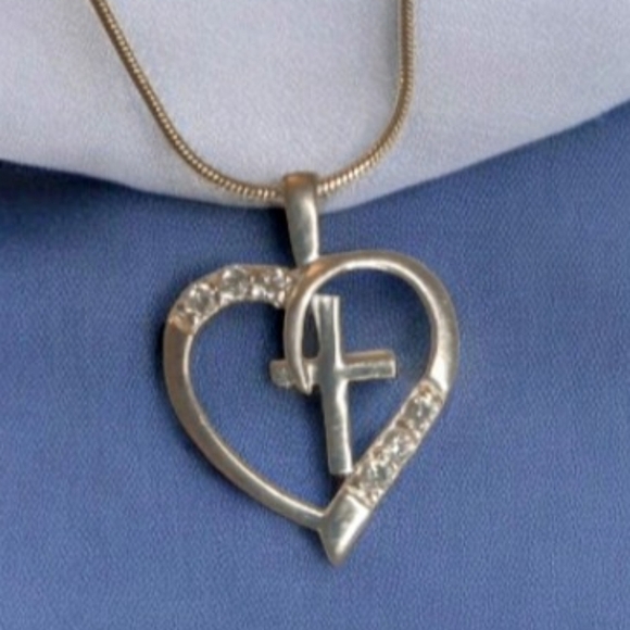 Silver Jewelry Heart with Cross Pendant - Picture 2 of 2
